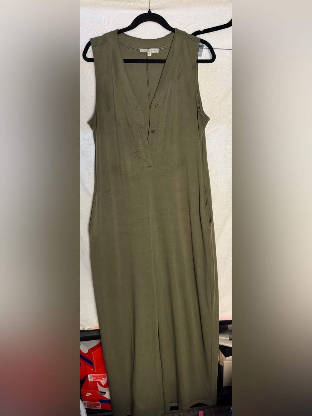 Sleeveless V-Neck Olive Jumpsuit